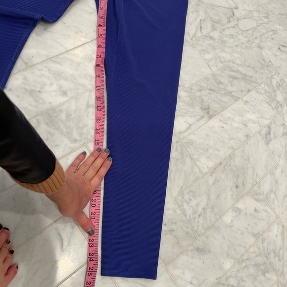 BEACH RIOT NWT ayla high waisted blue 7/8 slightly cropped leggings size large - Picture 9 of 11